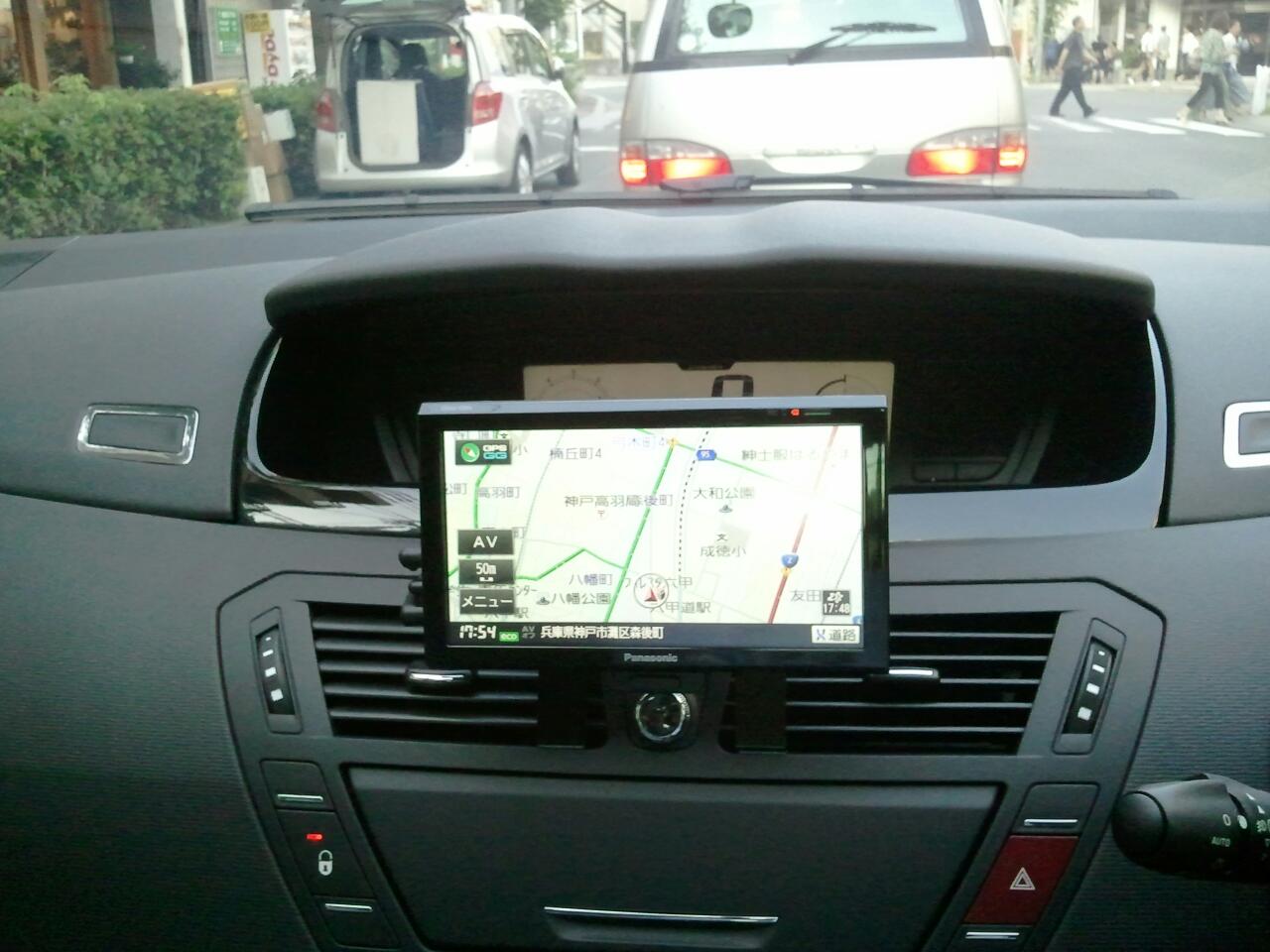 ピカソにポータブルナビ付けました