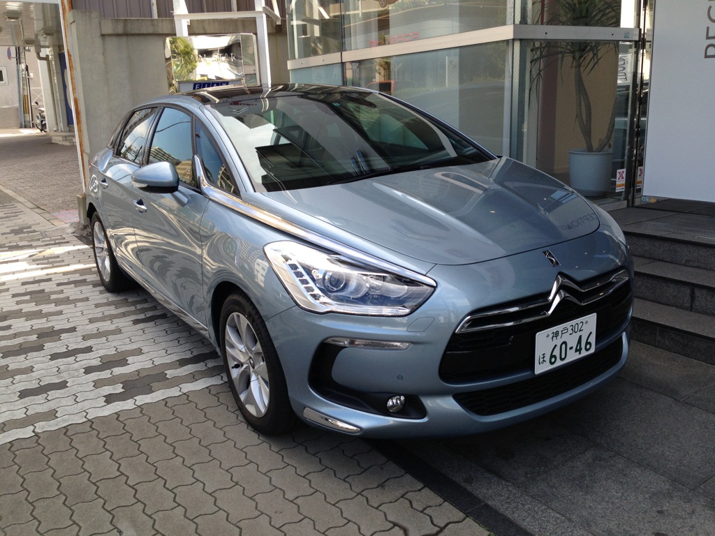 ＤＳ５試乗車　新しくなりました！！