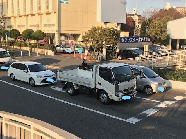 シトロエン神戸東のショールームは改装中です