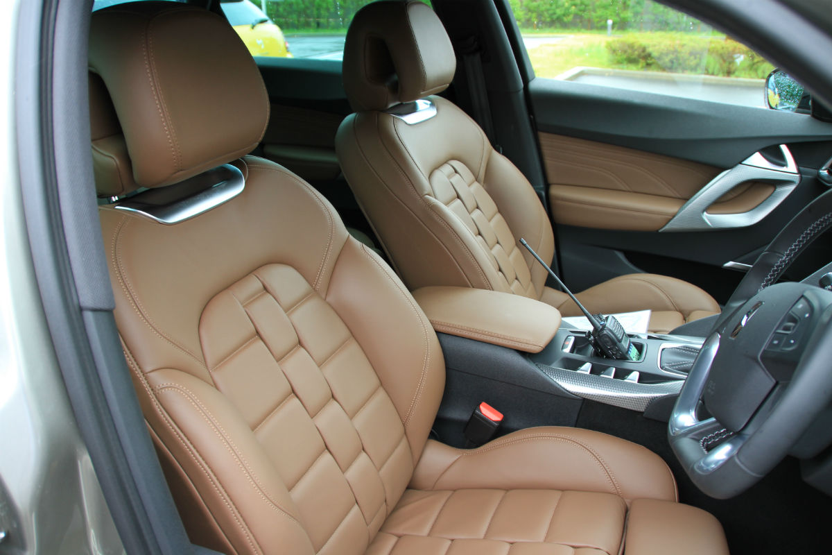 ＤＳ５　クラブレザーをご紹介致します！