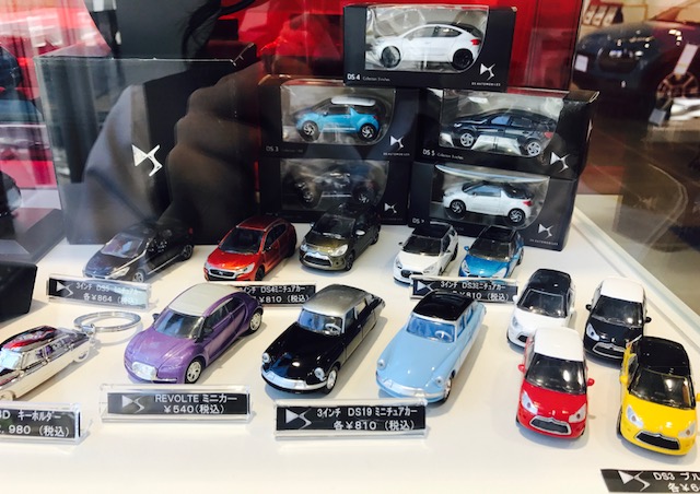 ミニカー入荷しました♪