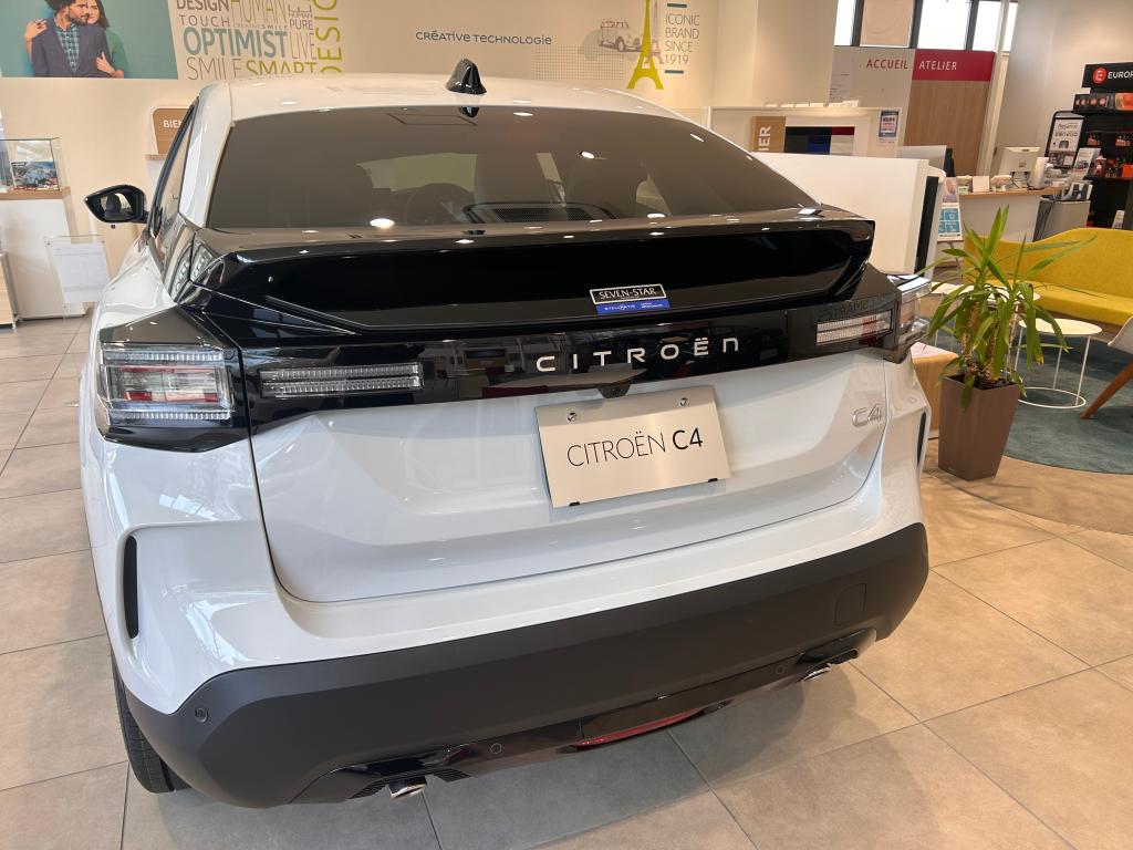 NEW CITROËN C4 HYBRIDの魅力～リア編～