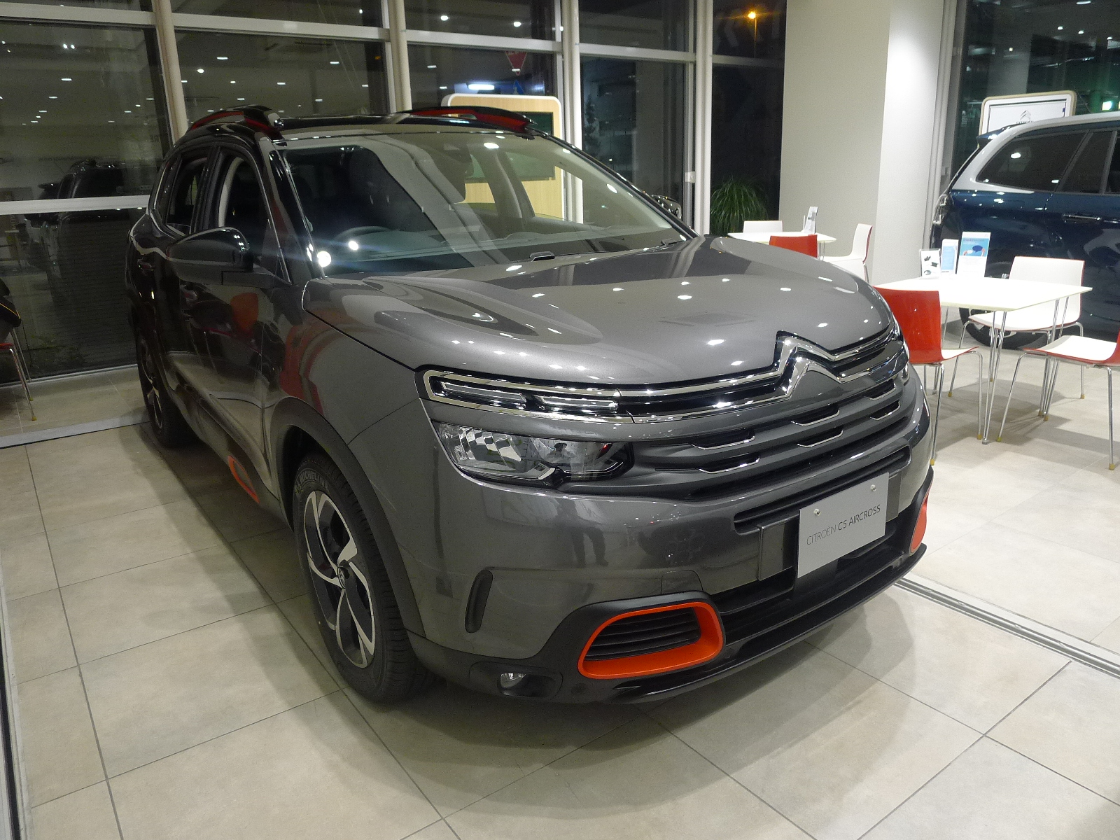 展示車入れ替え行いましたC５AIRCROSS