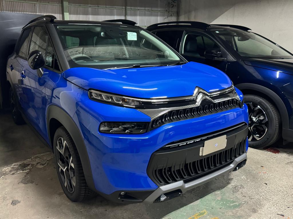 C3 AIRCROSS SUV Tricolore Edition(ボルタイックブルー)のご紹介♪