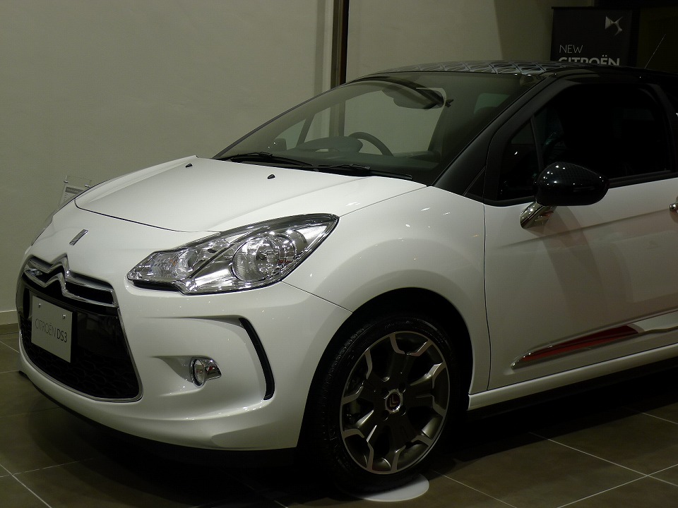 名の無い限定車と艶やかな2台