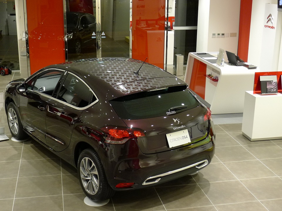 名の無い限定車と艶やかな2台