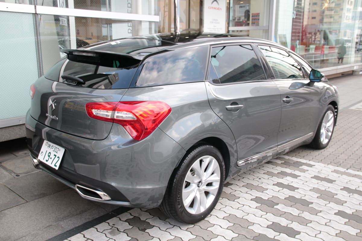 ＤＳ５試乗車のご紹介！