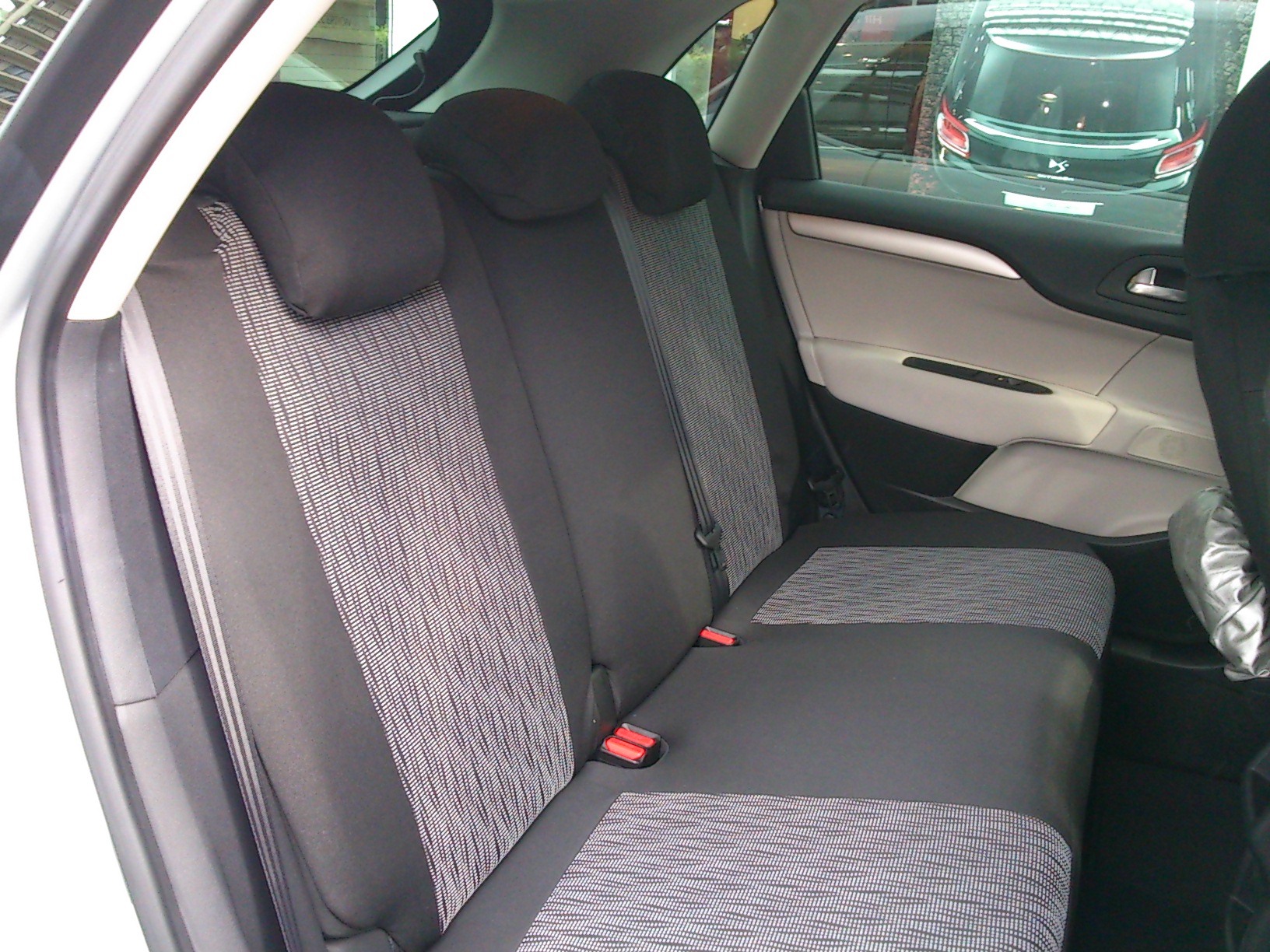 ちょっと違うC4